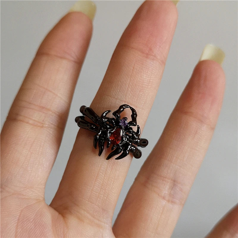 Thorn‑Kissed Rose Chaos Ring