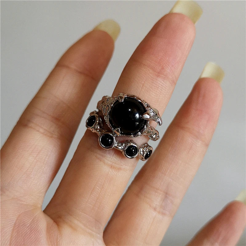Thorn‑Kissed Rose Chaos Ring
