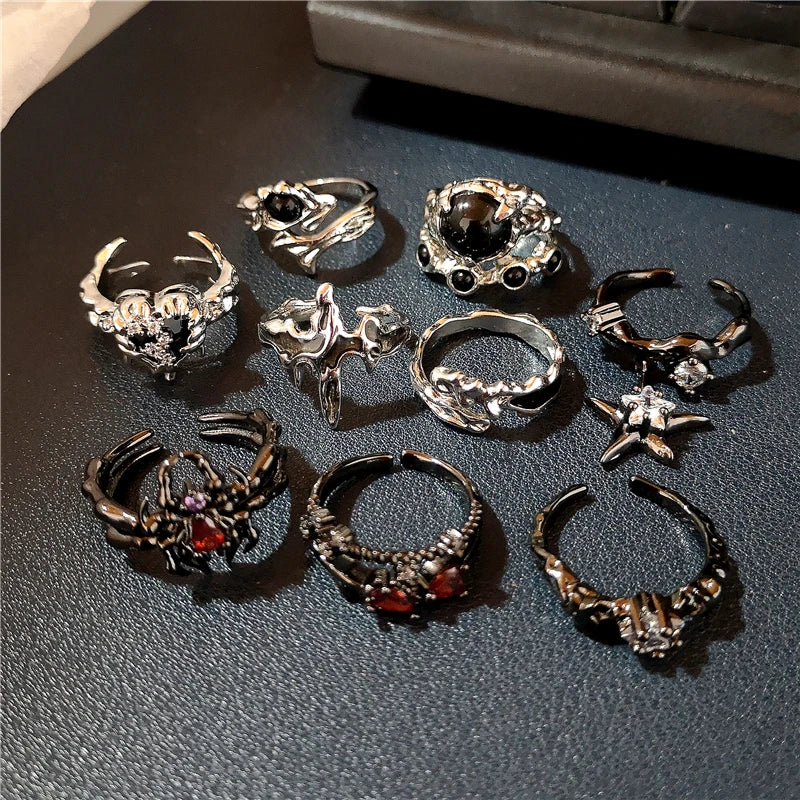 Thorn‑Kissed Rose Chaos Ring